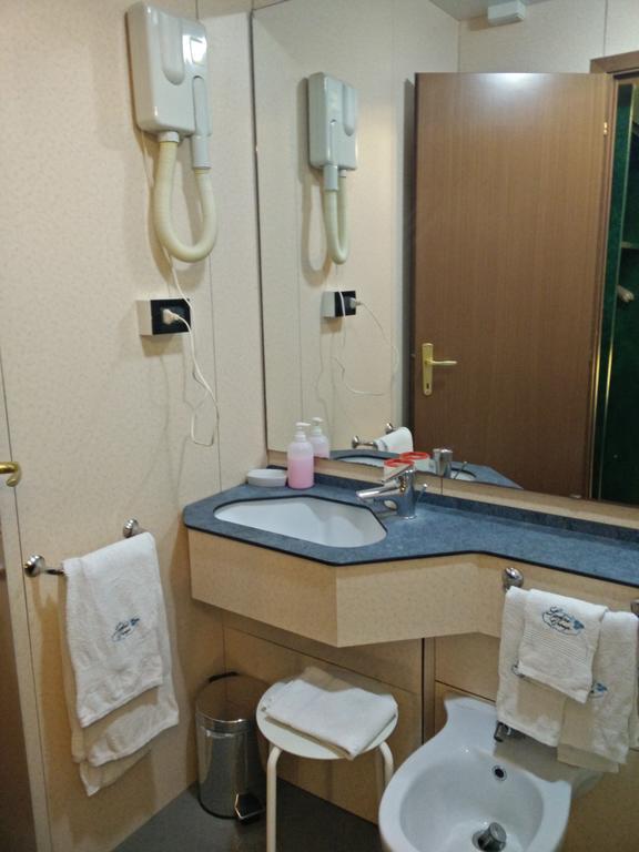 Hotel Suisse Genua Pokój zdjęcie